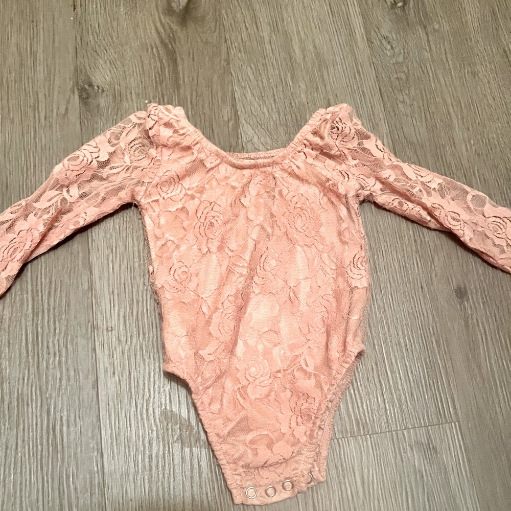 Long sleeve Lace Leo